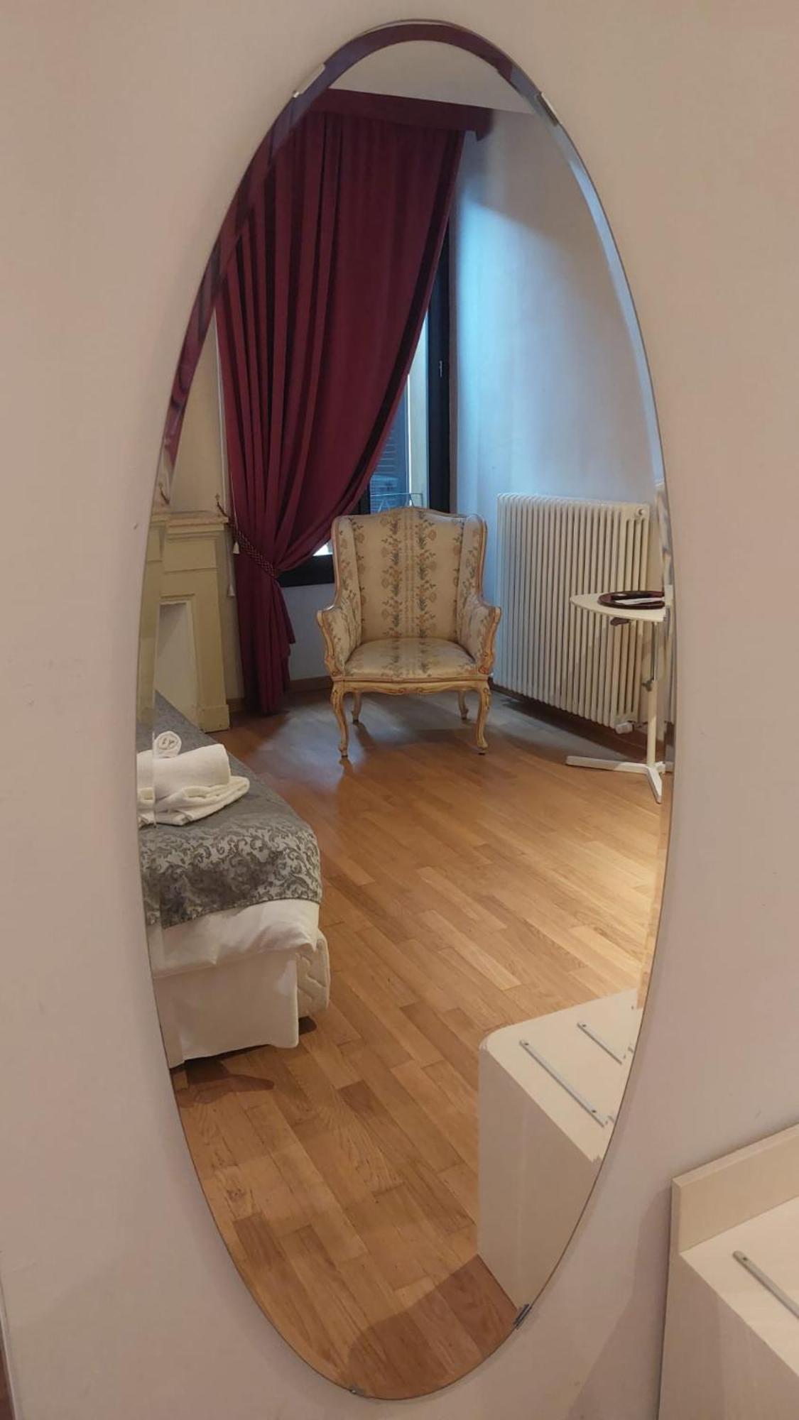 Honey Rooms Ferrara Esterno foto