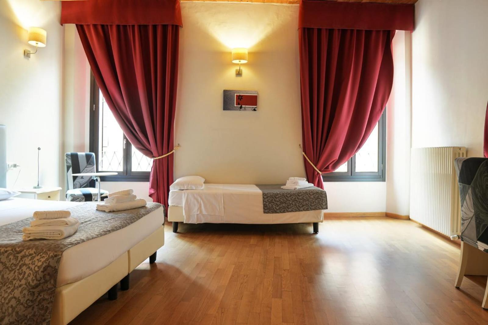 Honey Rooms Ferrara Esterno foto